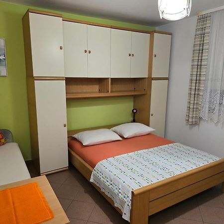 Apartments Mladenka セニ エクステリア 写真